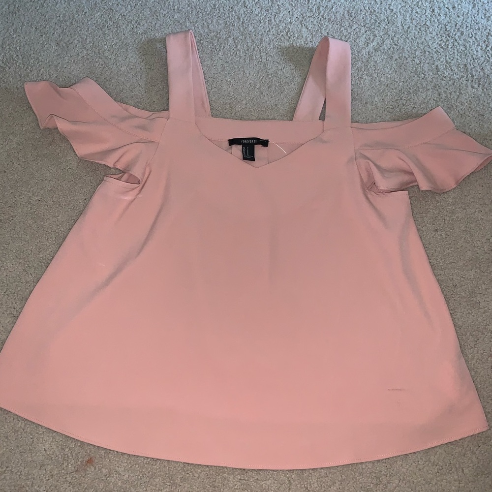 NWT pink top!